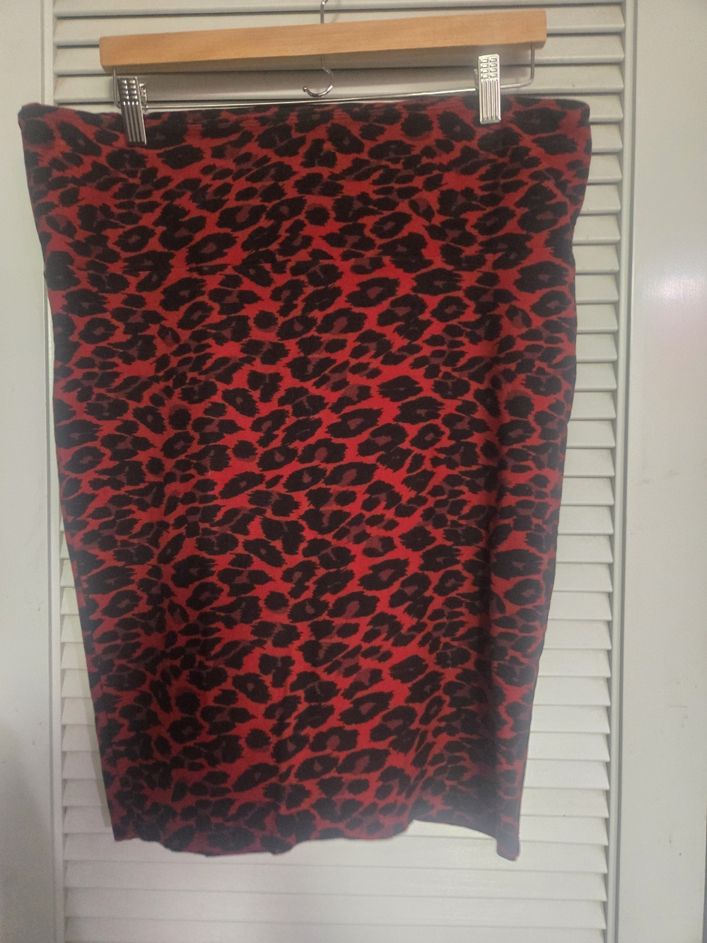 Torrid Red Leopard Pencil Skirt. Stretch! Size 1 New No Tags